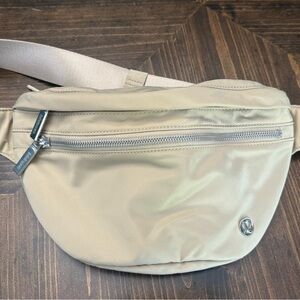 Lululemon City Adventurer belt bag